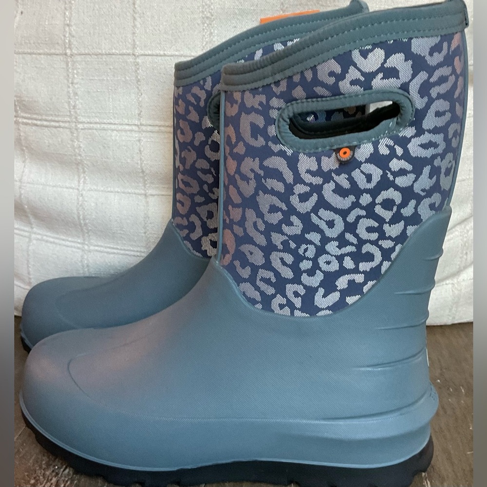BOGS Rain boots (Neo Classic Metallic Leopard) - Picture 3 of 5